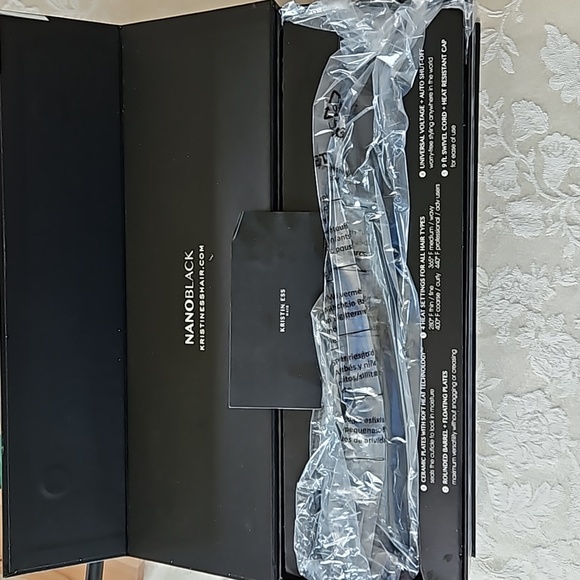 Kristin Ess NWT NanoBlack 3-in-One Flat Iron - Picture 5 of 8